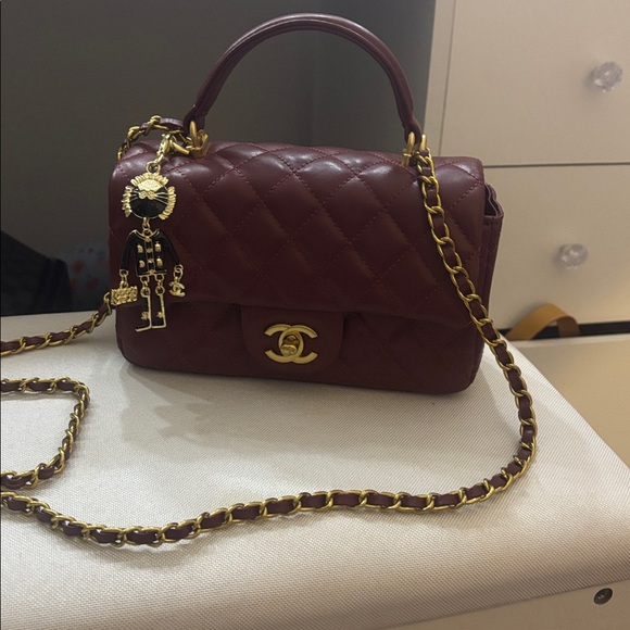 CHANEL FLAP BAG W HANDLE - Picture 8 of 15